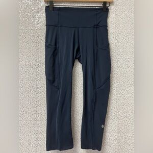 Lululemon Fast and Free Crop II 19" *Non-Reflective
True Navy | size 4